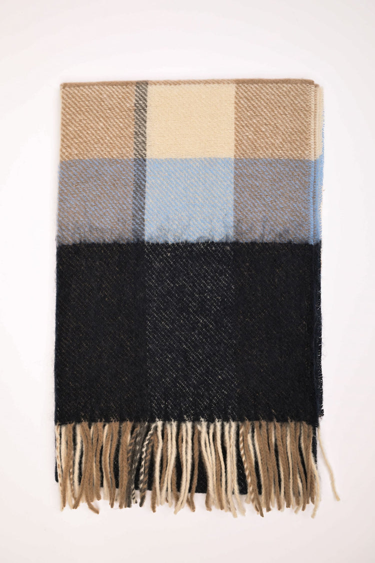 Check motif scarf