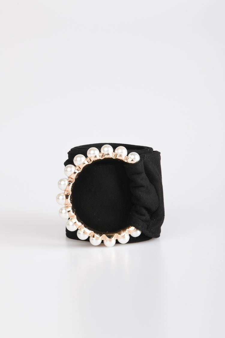Pearl-buckle sash belt