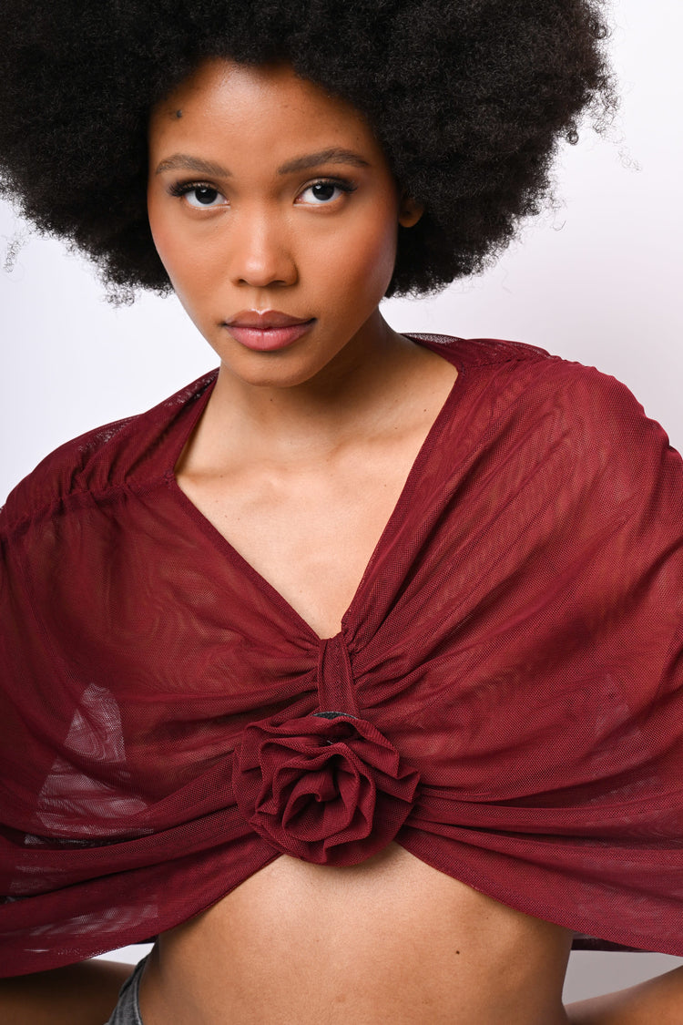 Coprispalle in tulle con rosa 3D