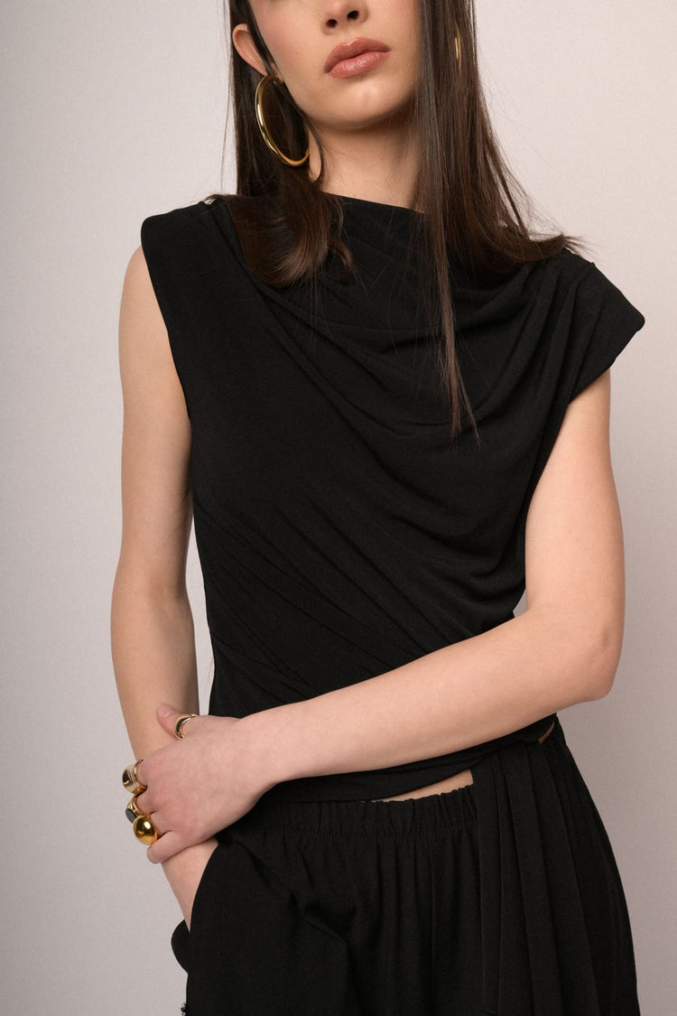 Black knot sash gathered top