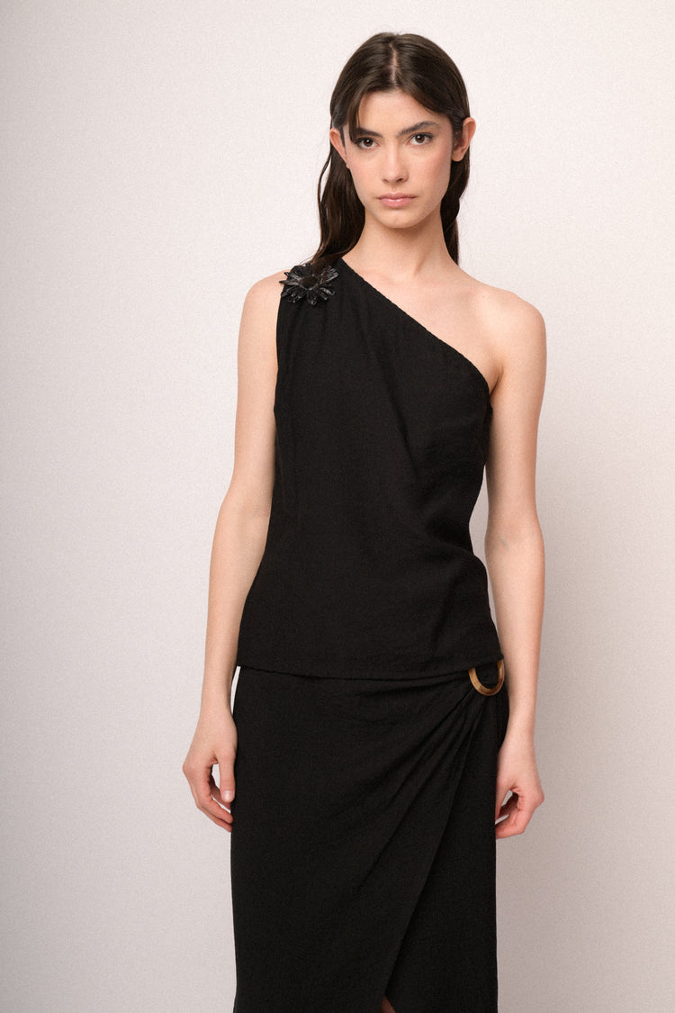 Black 3D flower one-shoulder top