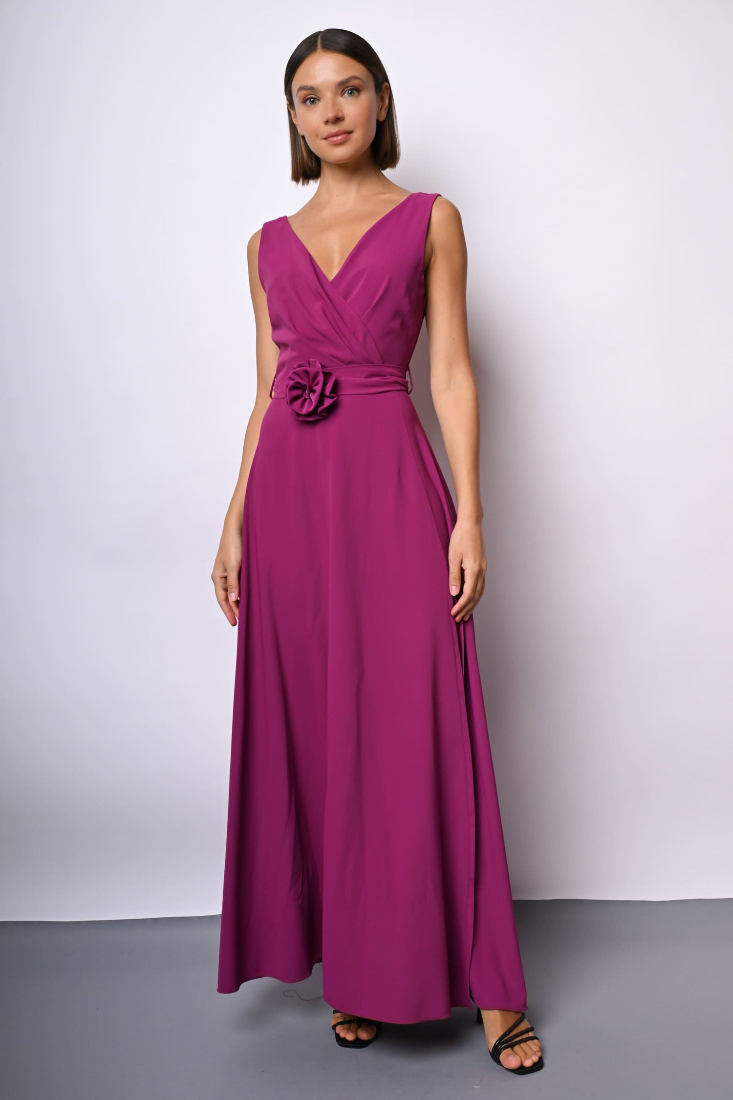 K125357AM-25_1_1_95290616-3d17-41d5-8a4a-ad48c63b0f75