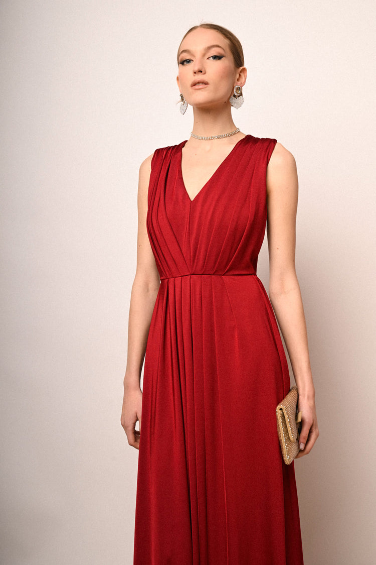 Jewel-belt pleated long dress
