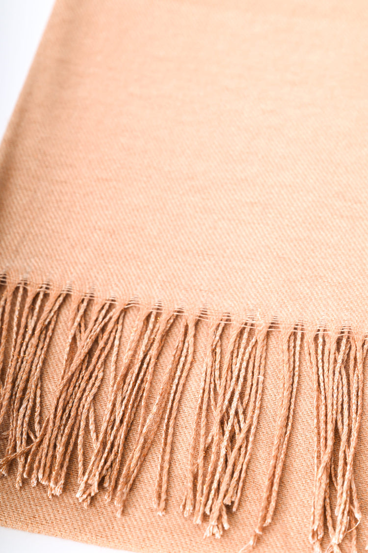 Laminated fabric scarf
