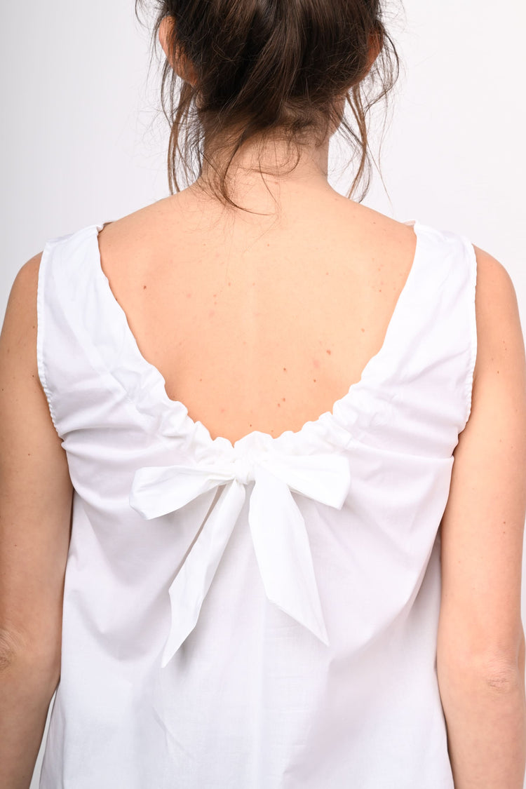 Back bow top