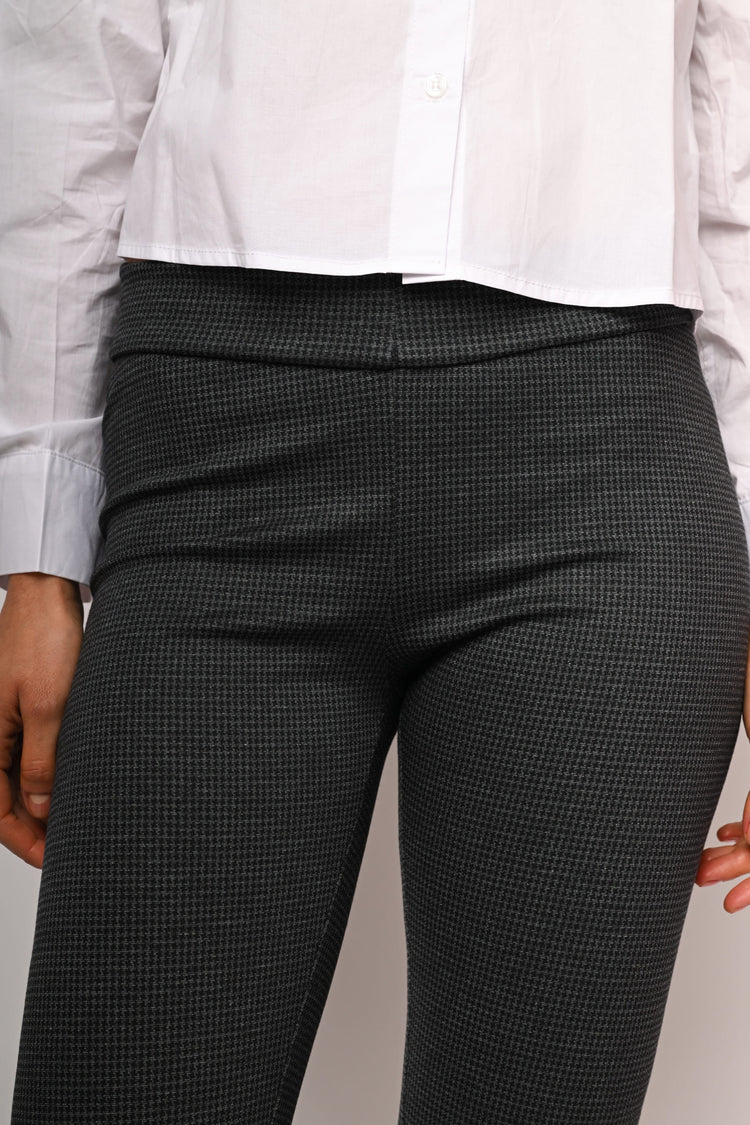 Micro houndstooth print leggings