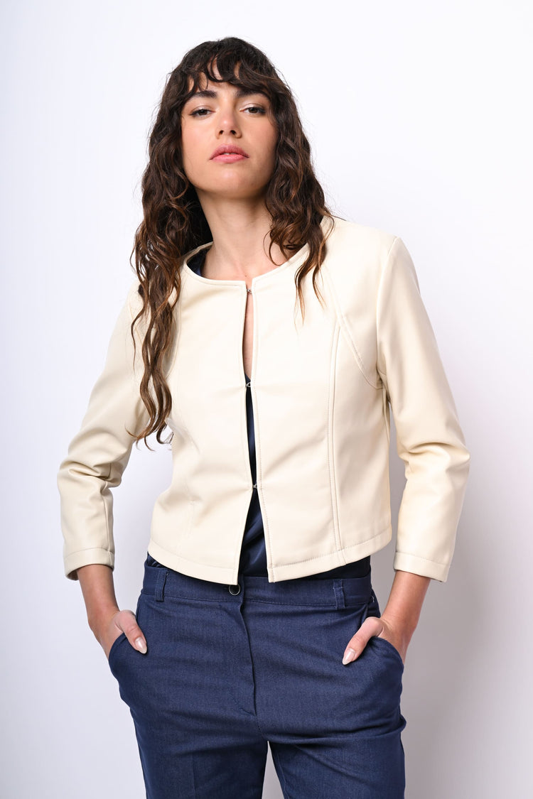 Hooks-and-eyes faux leather jacket