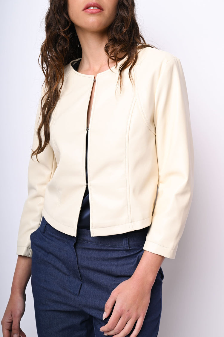 Hooks-and-eyes faux leather jacket