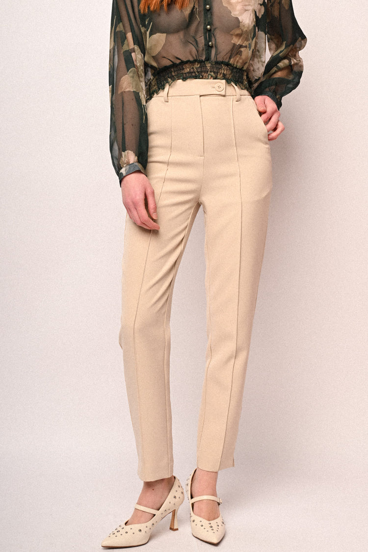 Topstitching slim-fit trousers