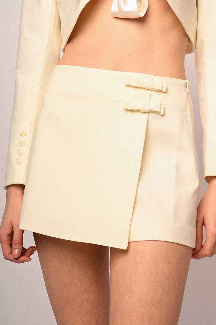 Bow-detail skort
