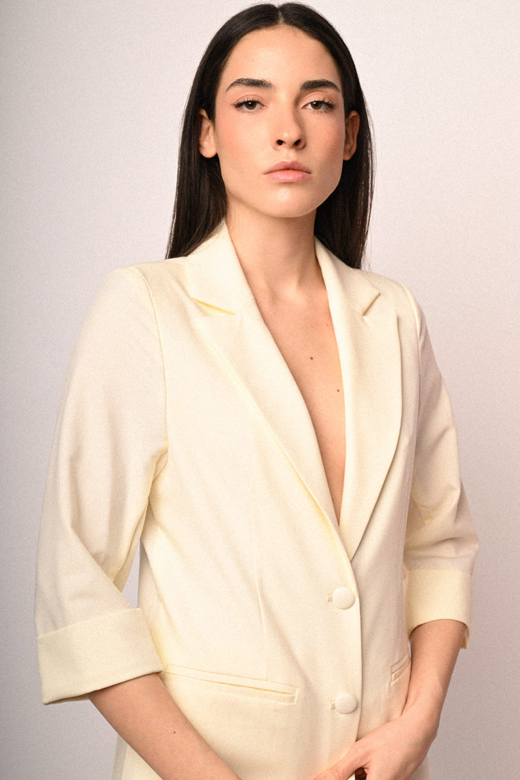 Cropped sleeves single-breasted blazer
