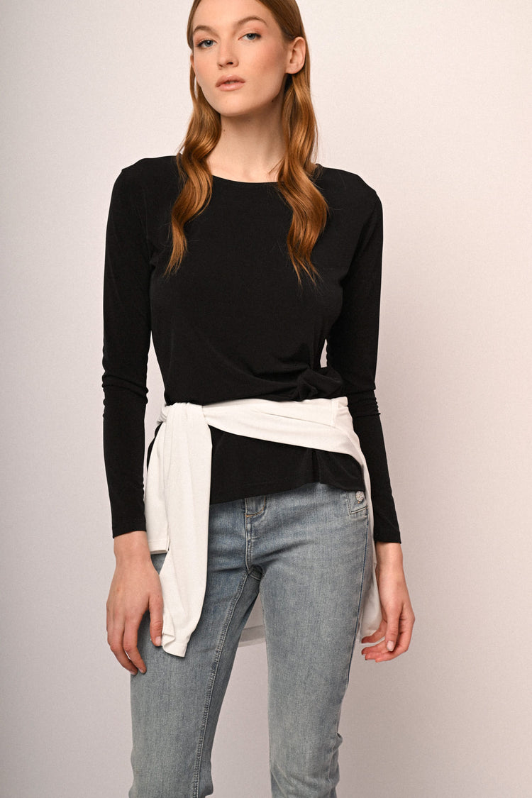 Knot long-sleeved top