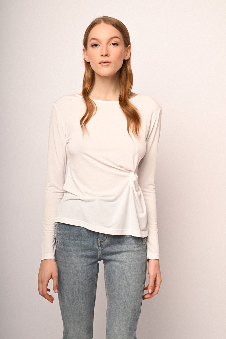 Knot long-sleeved top