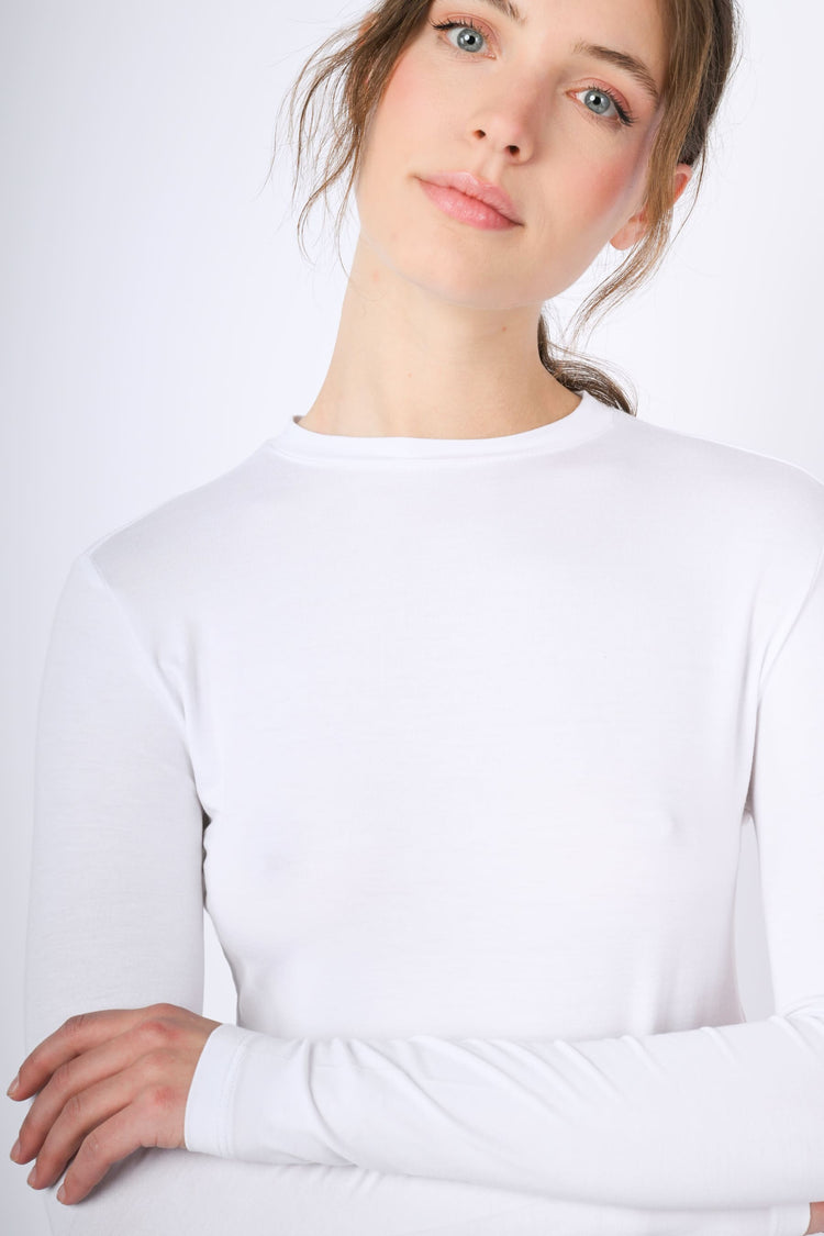 Long-sleeved cropped top