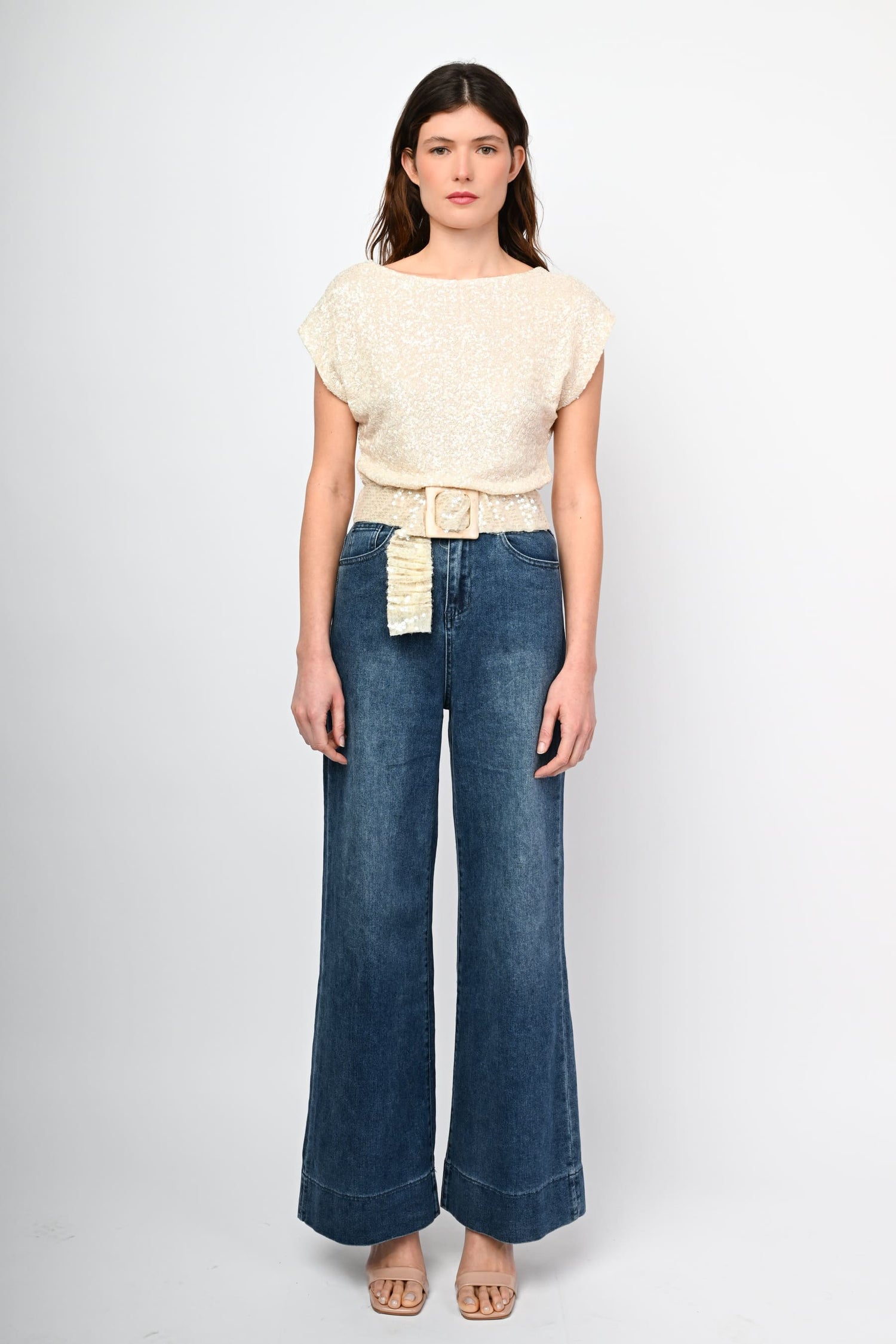 M6325T43BE-24_1_1_cd3fe5fa-b253-4244-9881-201211d0f46a