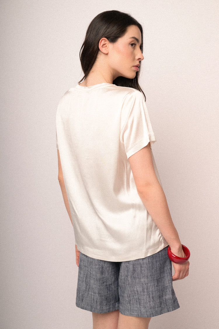 White satin viscose t-shirt