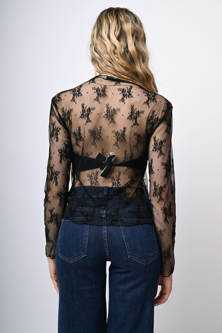 Top in tulle con ricami e scollo a barchetta