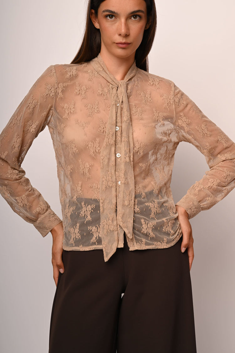 Pussy-bow-neck lace shirt