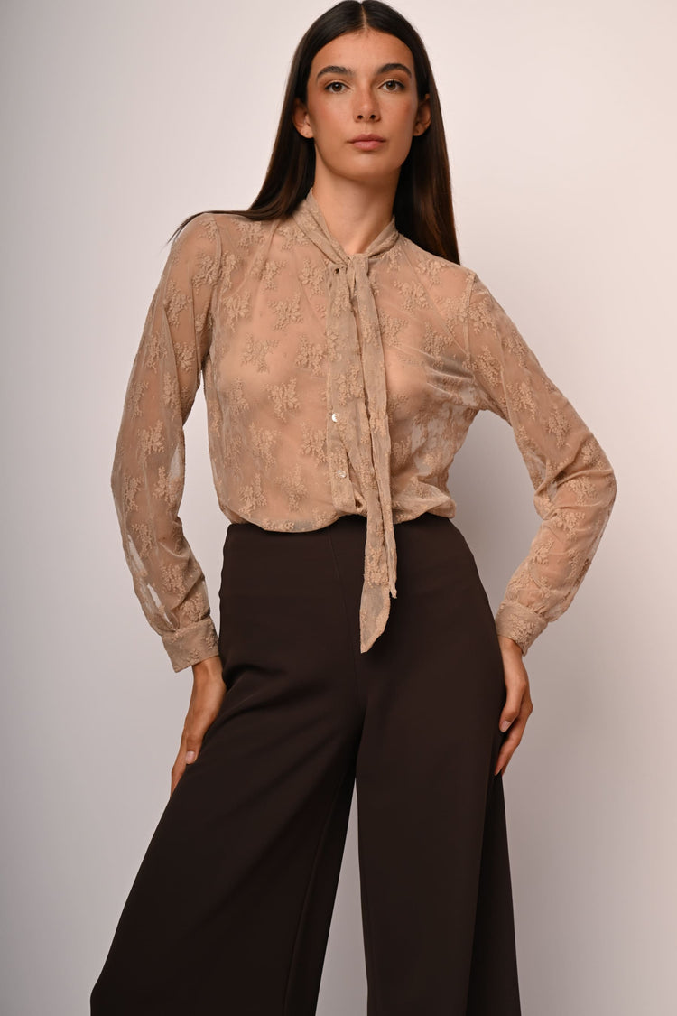 Pussy-bow-neck lace shirt