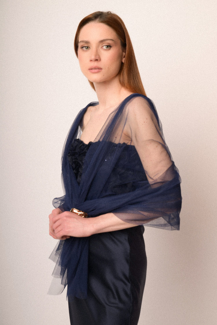 Golden buckle blue tulle stole