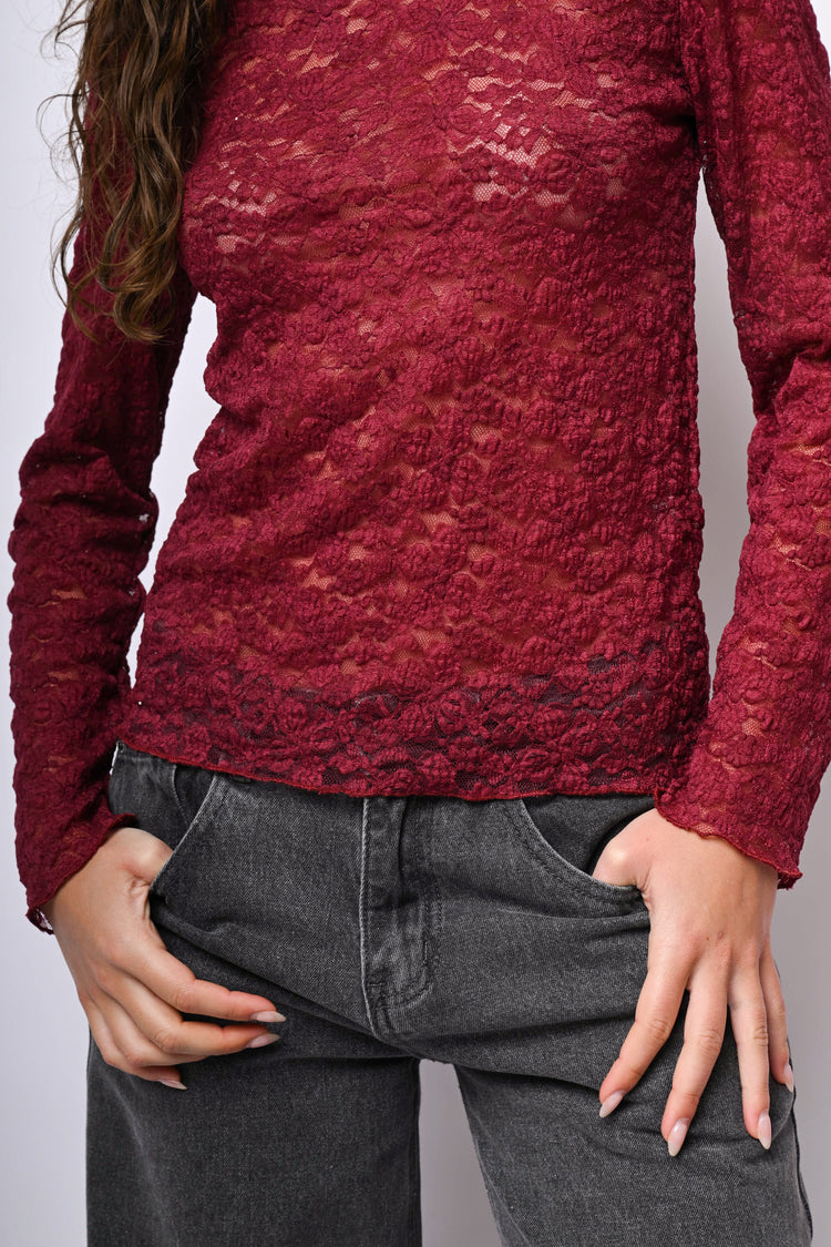 Boat neck lace top