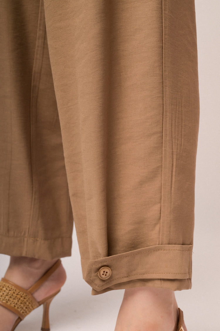 Pantaloni baggy con bottoni