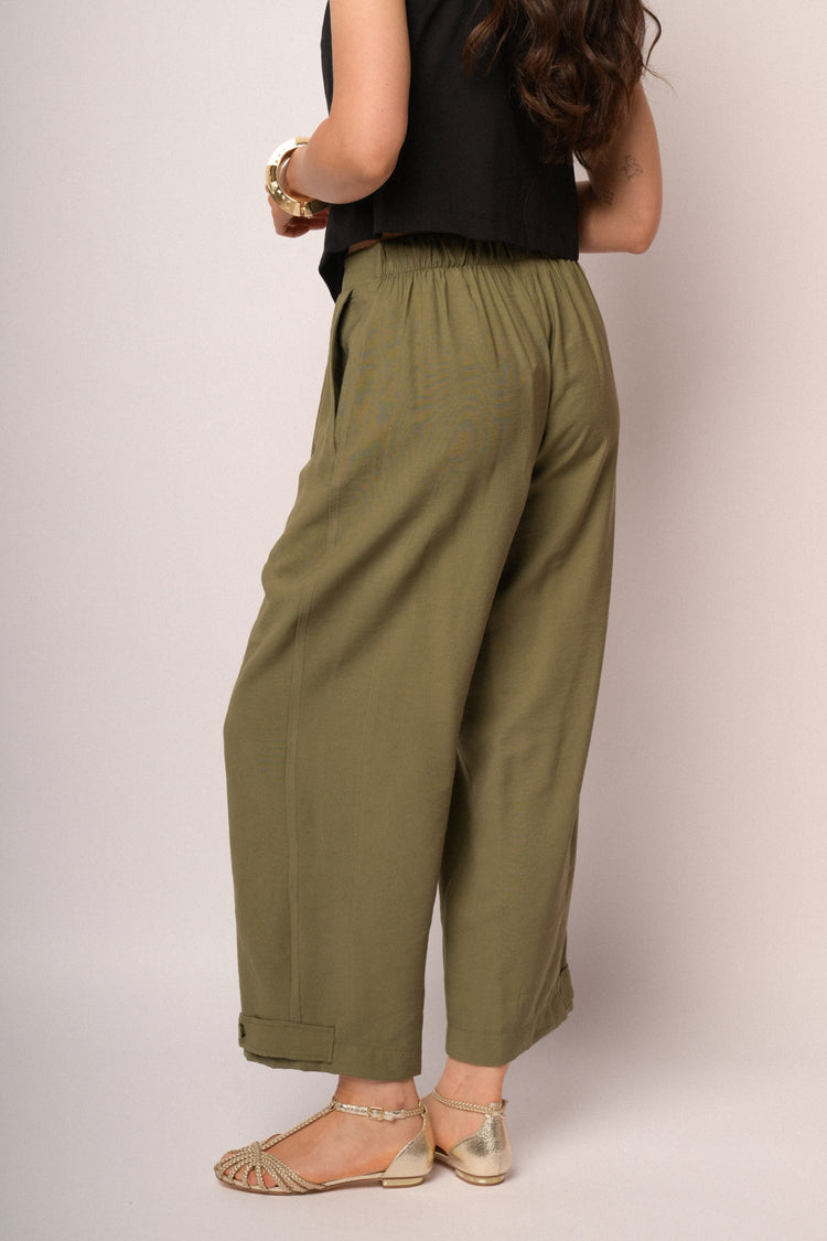 Military green cropped trousers with hem buttons