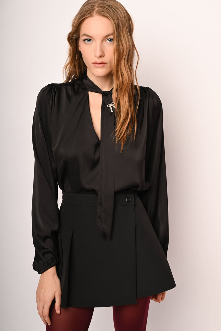 Button pleated skort
