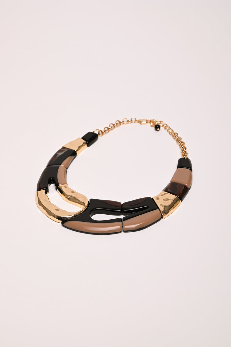 Irregular stones necklace