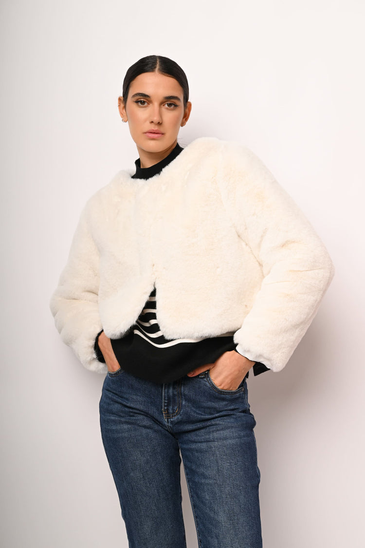 Faux fur short jacket