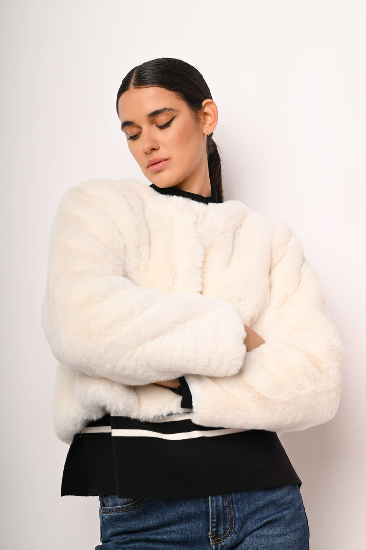 Faux fur short jacket