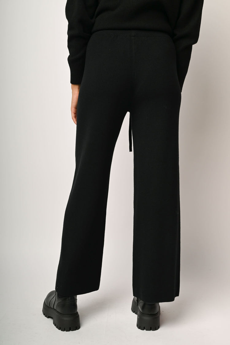 Drawstring knit sweatpants