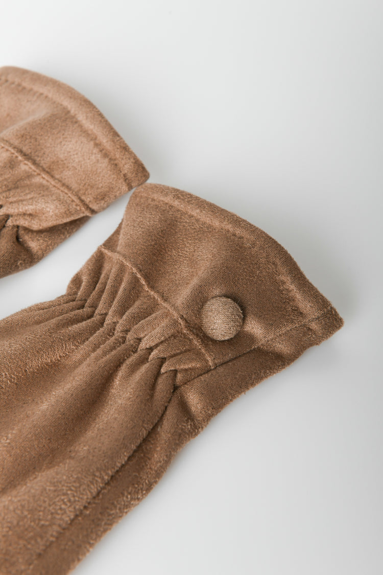 Button-detail velvet gloves