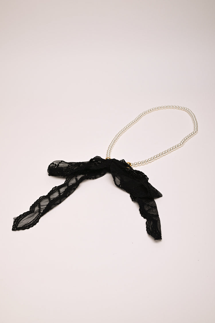 Bow and faux leather smartphone holder