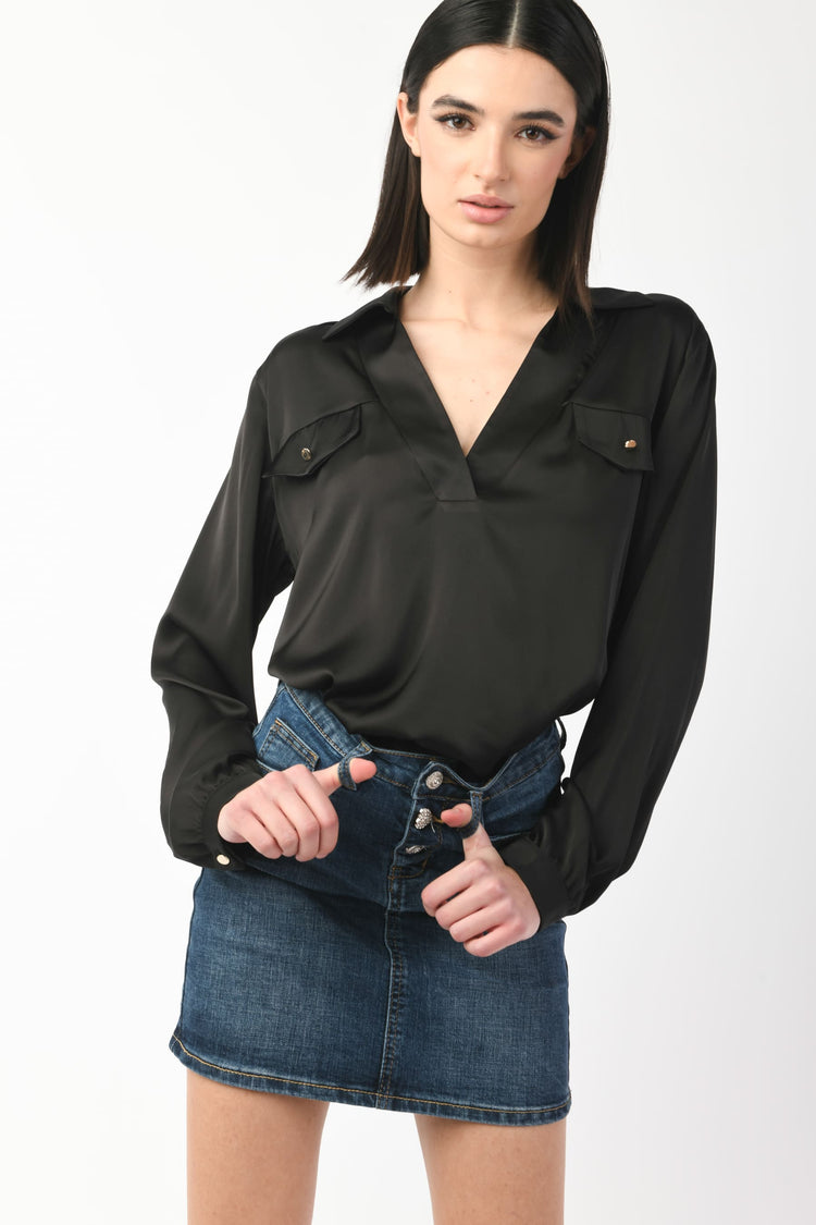 Chest pockets blouse