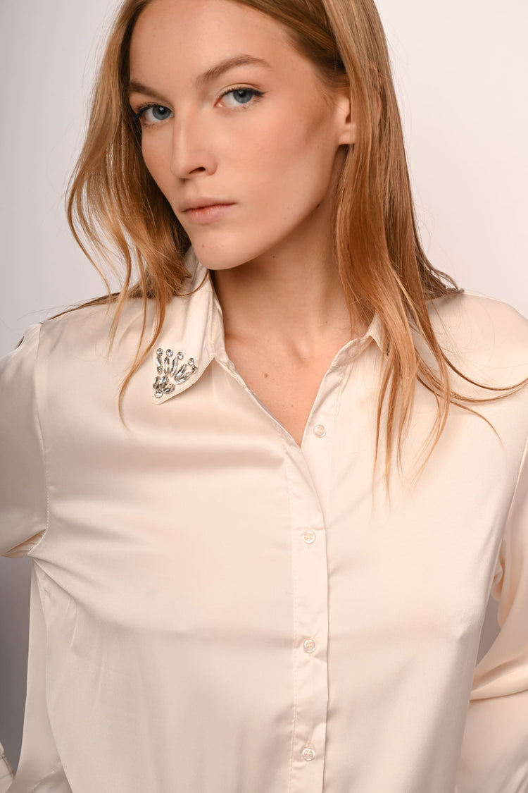 Rhinestone-collar satin shirt