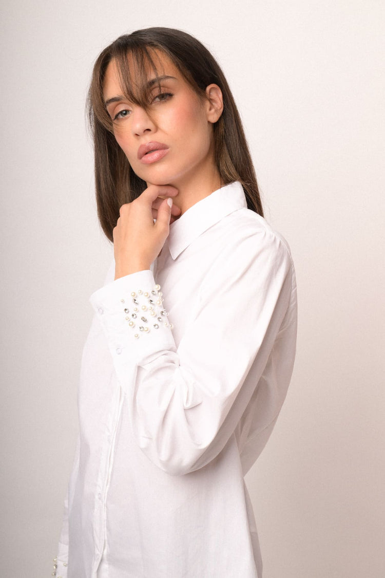 Camicia con polsino applicazione