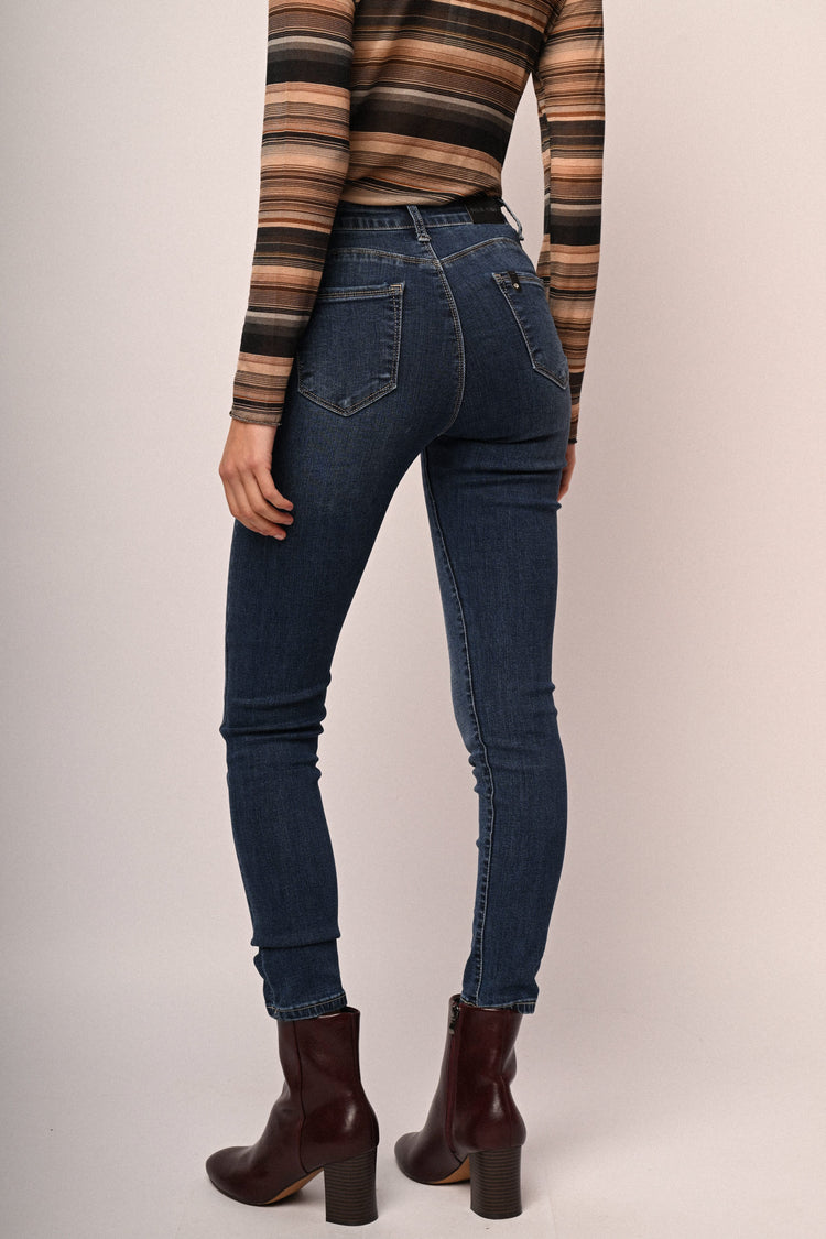 Heart-button skinny jeans