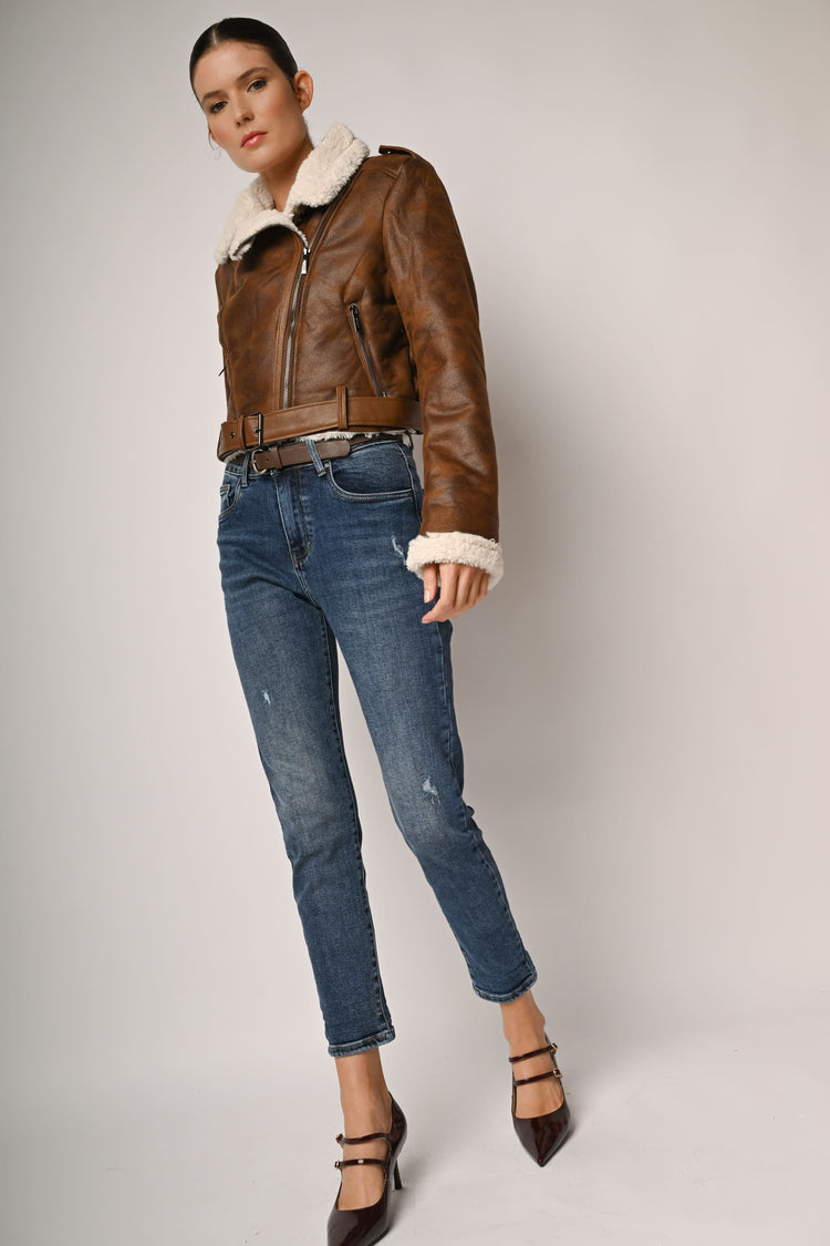 Belted slim-fit jeans