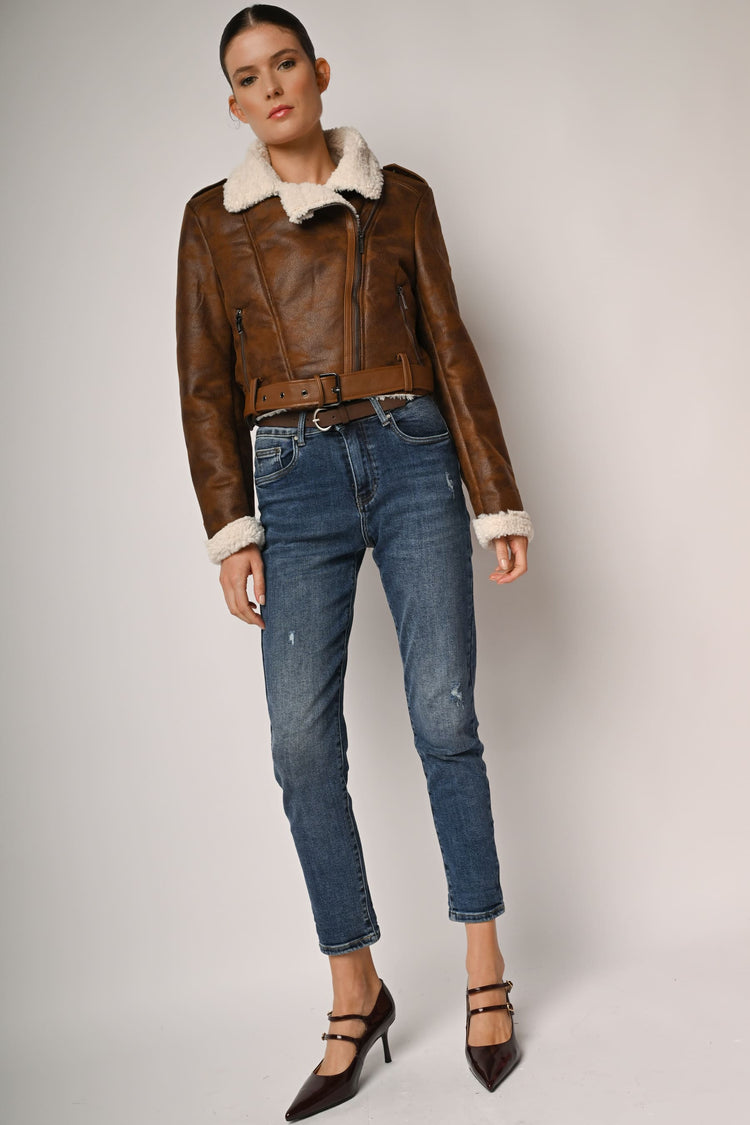 Belted slim-fit jeans