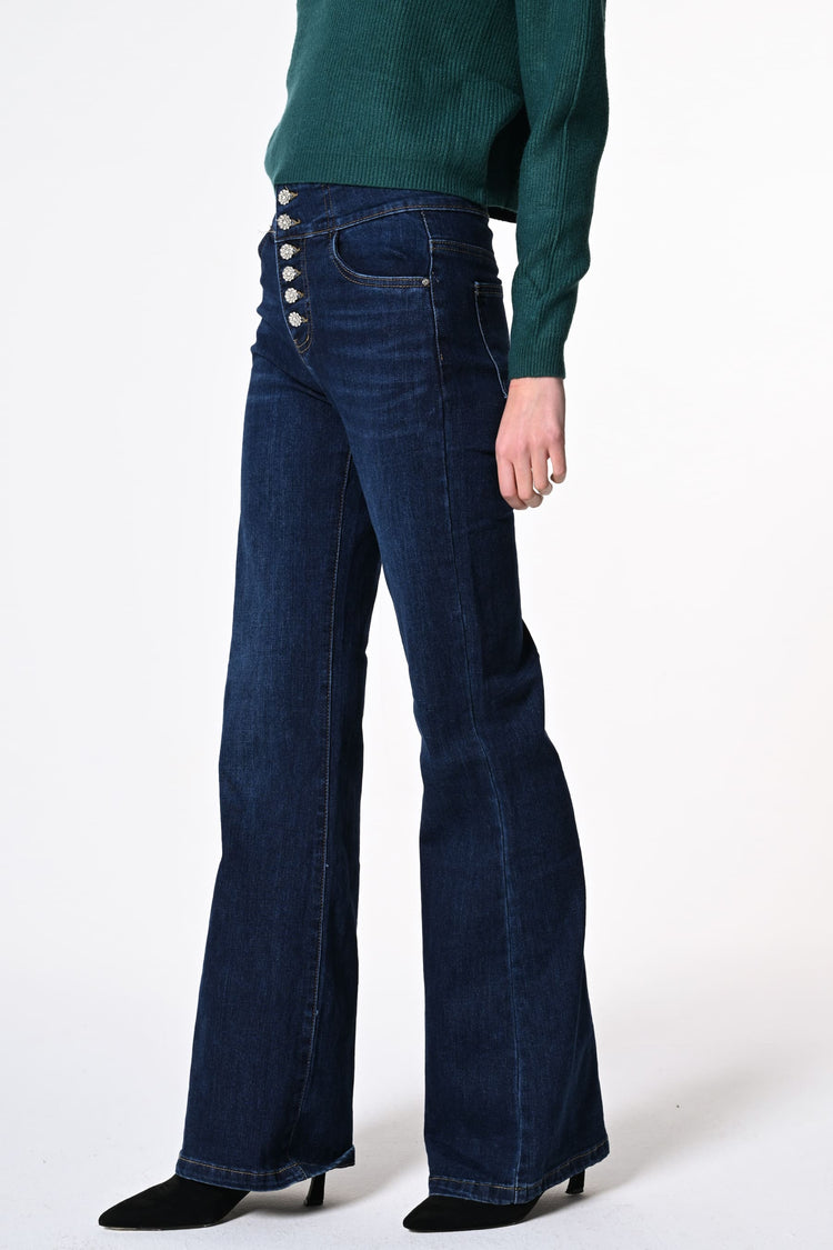 Jewel-buttons flared jeans