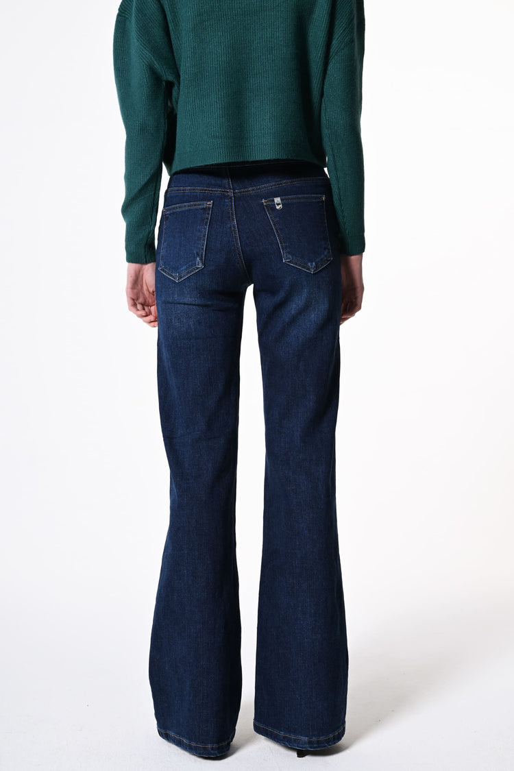 Jewel-buttons flared jeans