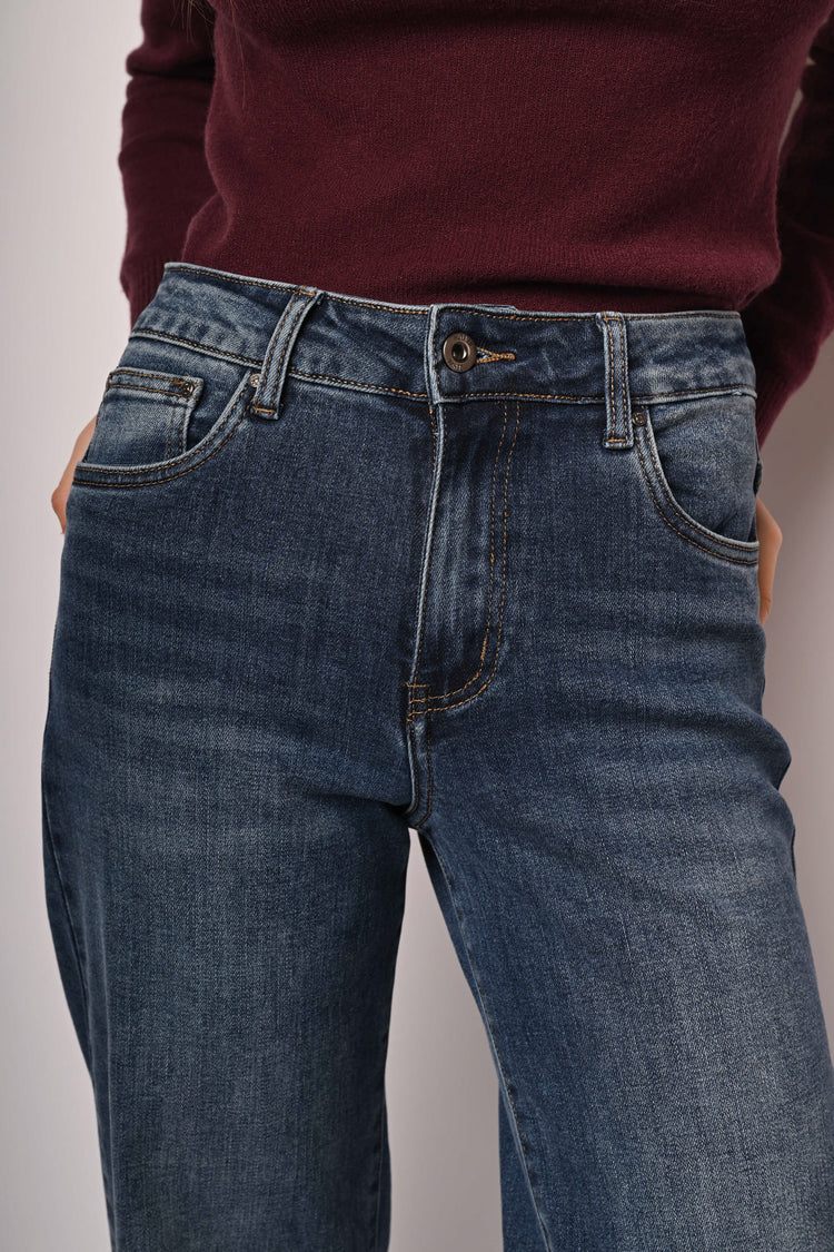 Wide-leg jeans