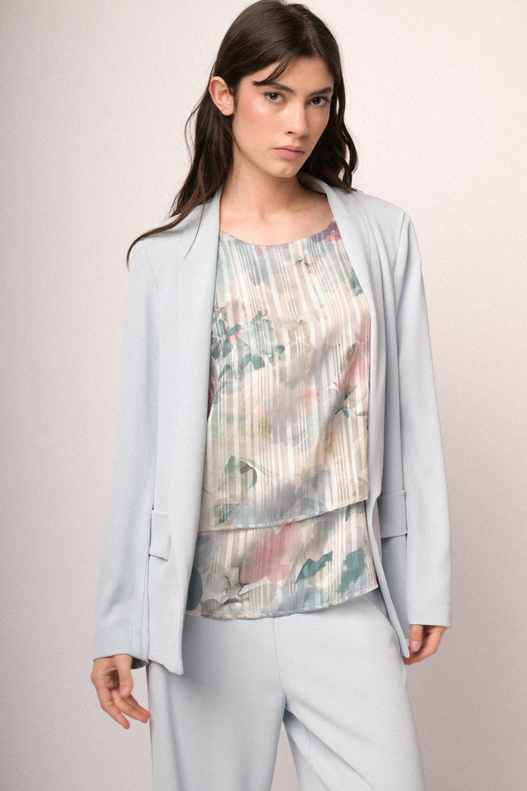 Sky blue shawl lapels fluid blazer