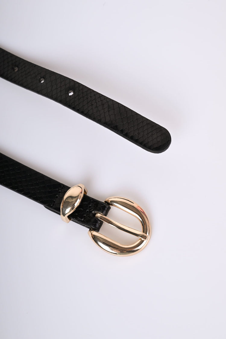Faux leather and stretch fabric belt