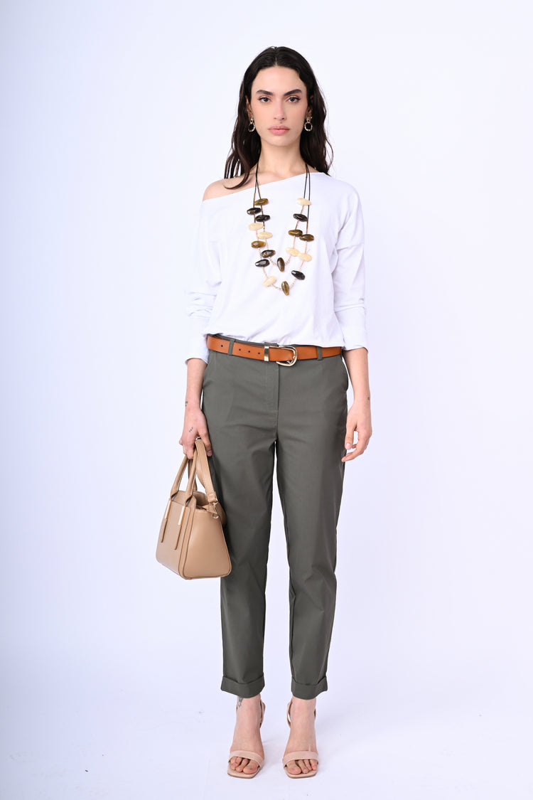 Turn-up baggy trousers
