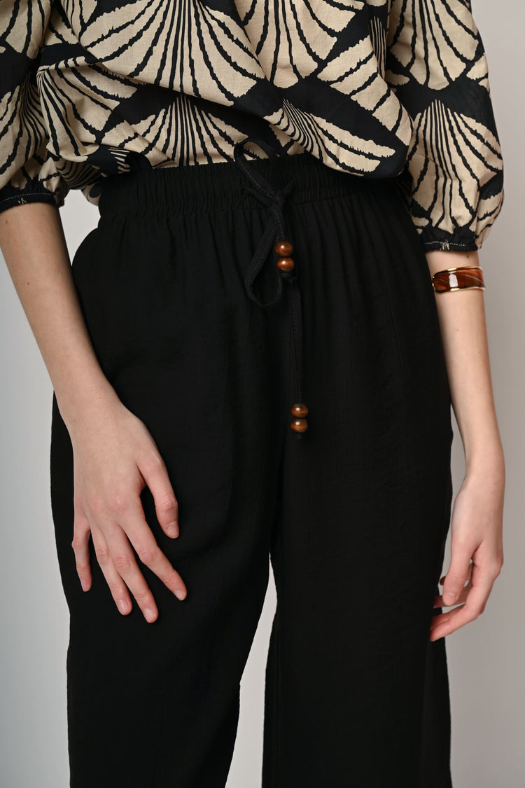 Drawstring wide-leg trousers