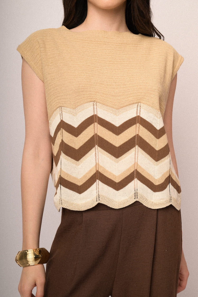 Multicolor zig-zag beige knit top