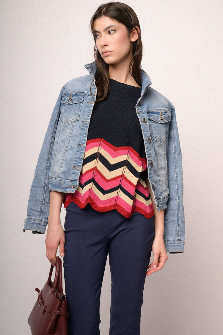 Multicolor zig-zag blue knit top