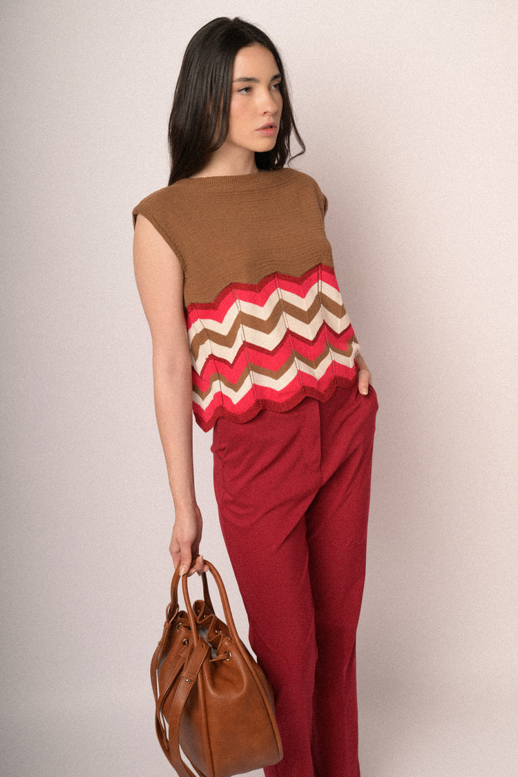 Multicolor zig-zag brown knit top